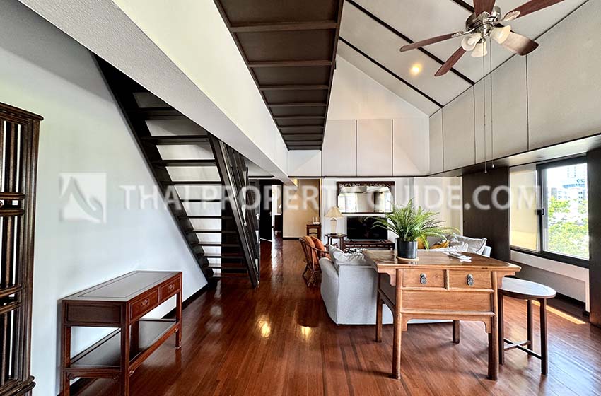 Penthouse in Phaholyothin 